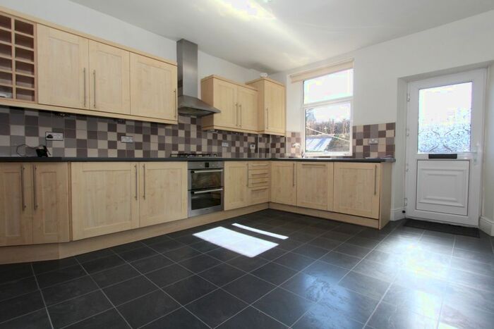 3 Bedroom Terraced House To Rent In Hall Road, Handsworth, Sheffield, S13
