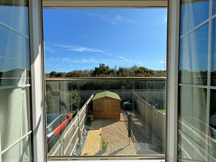 3 Bedroom End Of Terrace House For Sale In Friars Close, Peacehaven, BN10