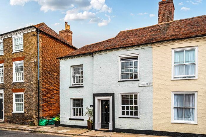 2 Bedroom End Of Terrace House For Sale In High Street, Sandwich, CT13