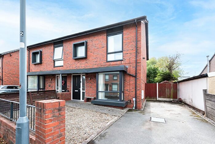 3 Bedroom Semi-Detached House For Sale In Ratcliffe Place, Rainhill, Prescot, Merseyside, L35
