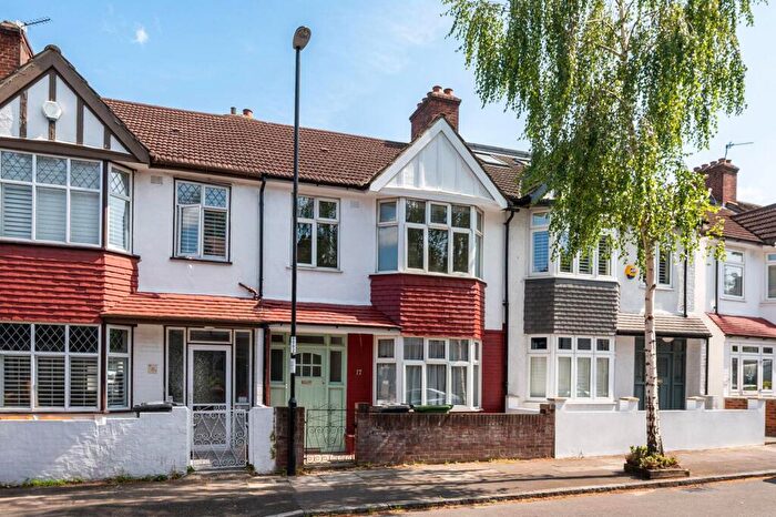 4 Bedroom Terraced House To Rent In Millmark Grove, New Cross, London, SE14