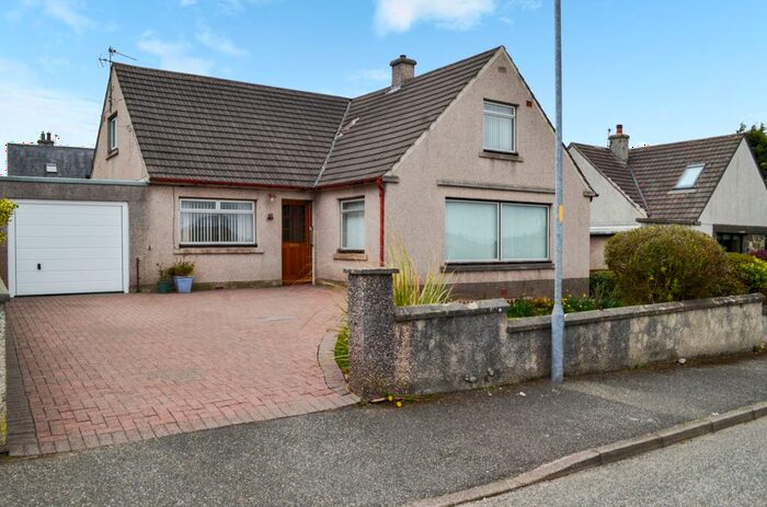 6 Bedroom Detached House For Sale In Barony Square, Stornoway, HS1