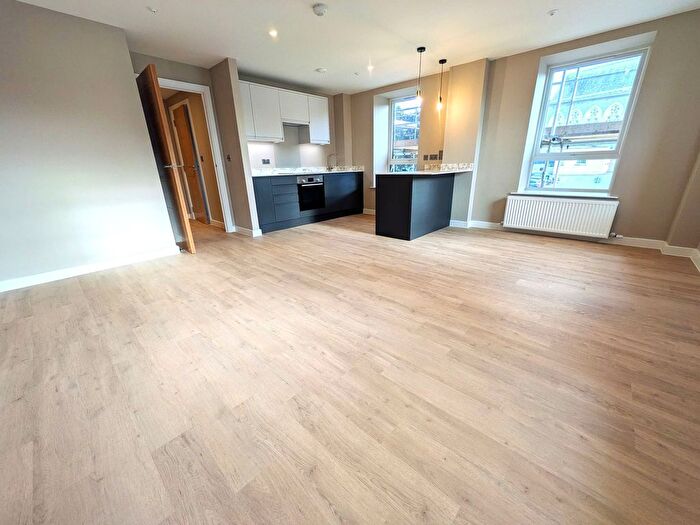 1 Bedroom Flat To Rent In Midland House, Notte Street, PL1