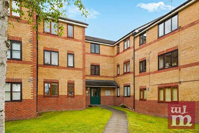 1 Bedroom Flat To Rent In Draycott Close, Cricklewood, NW2