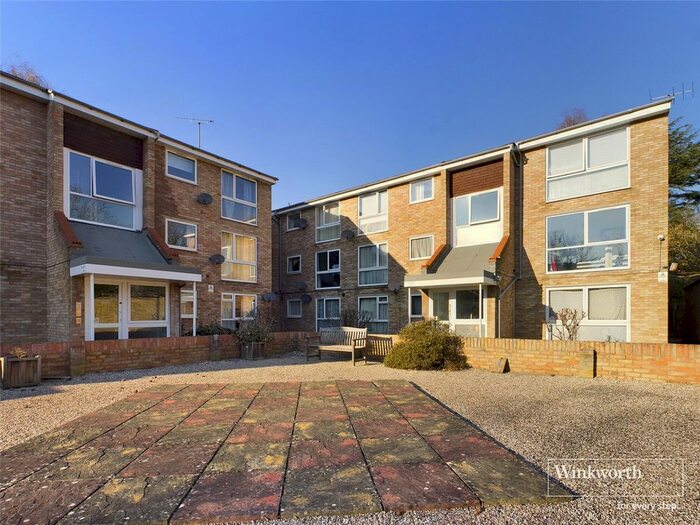 2 Bedroom Flat To Rent In Southcote Road, Reading, Berkshire, RG30