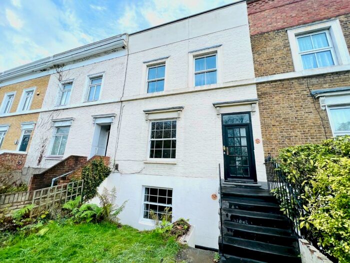 1 Bedroom Apartment To Rent In Plumstead Common Road, Plumstead, London, SE18
