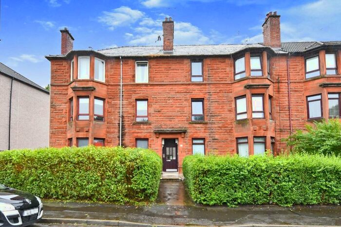 2 Bedroom Apartment To Rent In Dinart Street, Glasgow, G33