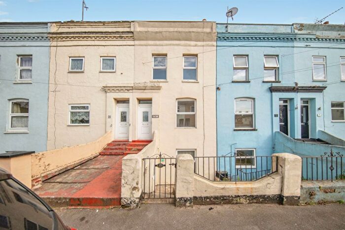 3 Bedroom Terraced House For Sale In Albert Street, Harwich, CO12