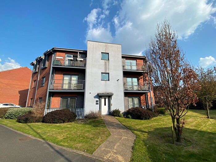 2 Bedroom Property To Rent In Lichfield, WS14