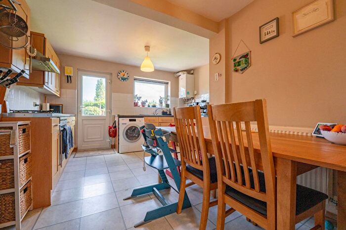 3 Bedroom Terraced House For Sale In Pearson Avenue, Beeston, NG9