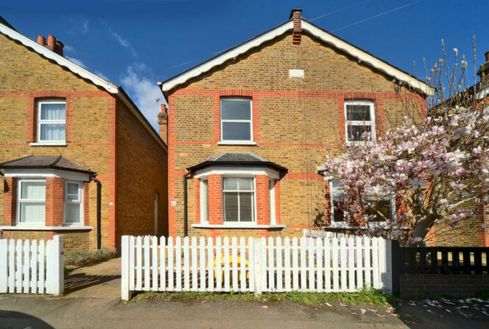 2 Bedroom Semi-Detached House To Rent In Beaconsfield Road, Surbiton, Surrey, KT5