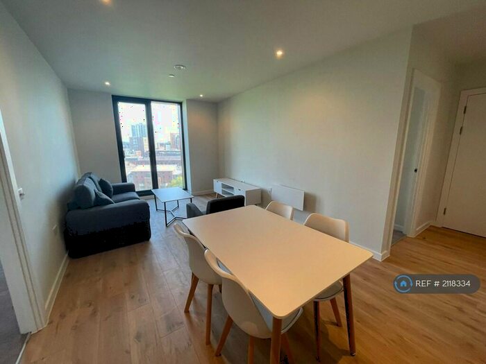 2 Bedroom Flat To Rent In Aspin Lane, Manchester, M4