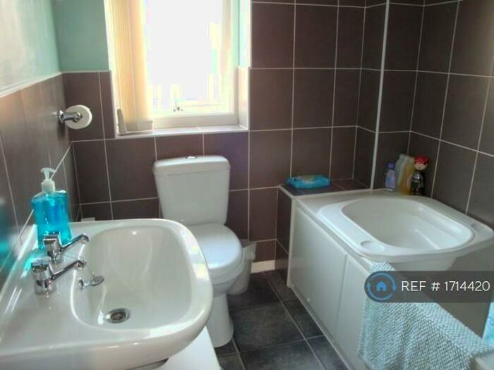 2 Bedroom Terraced House To Rent In Goldstar Way, Birmingham, B33