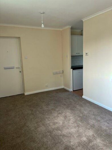 1 Bedroom Flat To Rent In Manorfield Close, Northampton, NN3