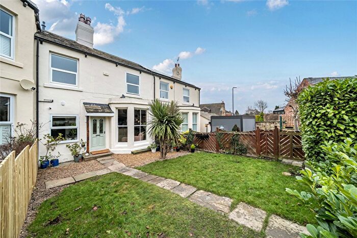 2 Bedroom Terraced House For Sale In The Woodlands, Farrer Lane, Oulton, Leeds, LS26