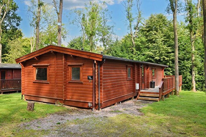 3 Bedroom Chalet For Sale In Kenwick Woods, Louth, LN11