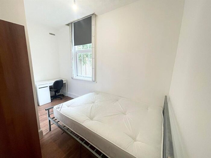 4 Bedroom Private Hall To Rent In **£pppw Excl Bills** Annesley Grove, Arboretum, NG1