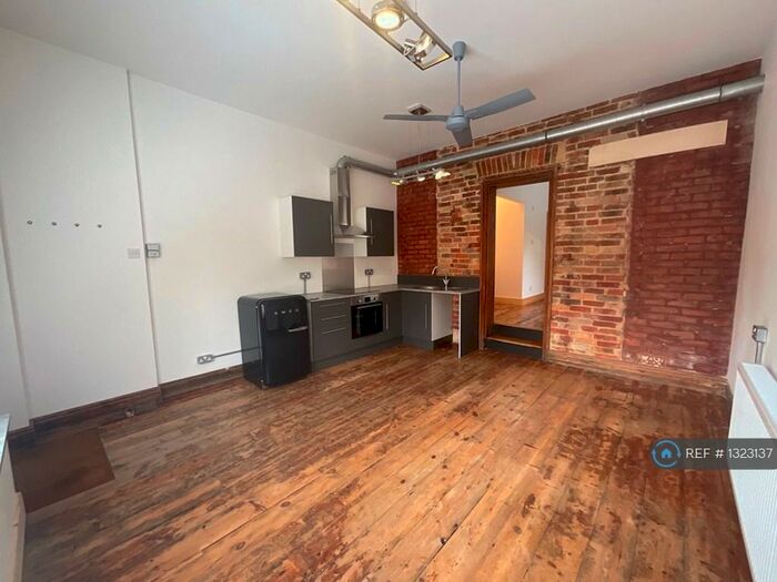 1 Bedroom Flat To Rent In North Lodge Road, Poole, BH14