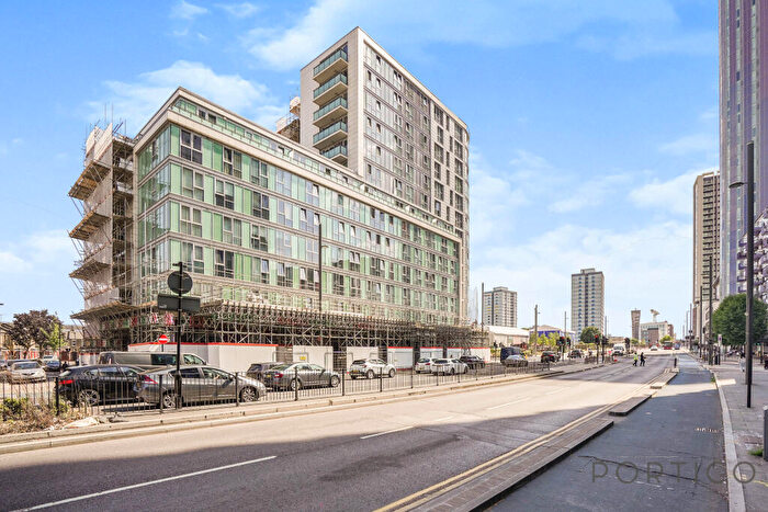 1 Bedroom Flat To Rent In Rick Roberts Way, London, E15
