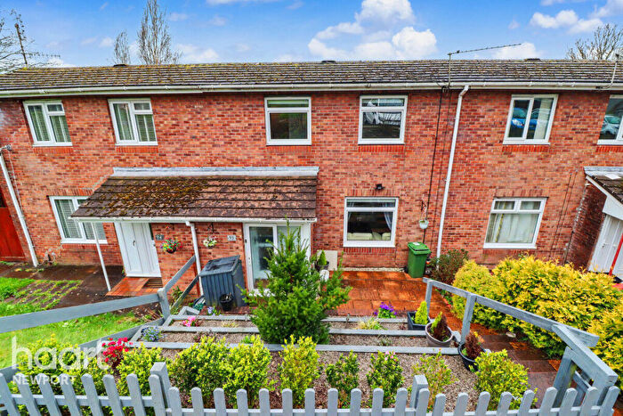 3 Bedroom Terraced House For Sale In Bryn Milwr, Cwmbran, NP44
