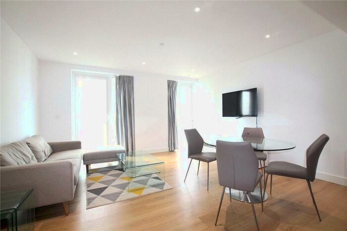 2 Bedroom Apartment To Rent In Admiralty House, Vaughan Way, London, E1W