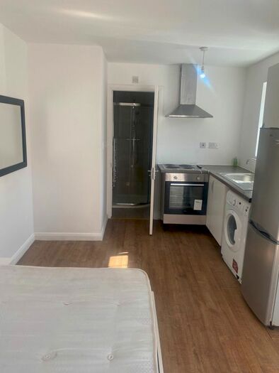 1 Bedroom Flat To Rent In Coles Crescent, South Harrow, Harrow, HA2