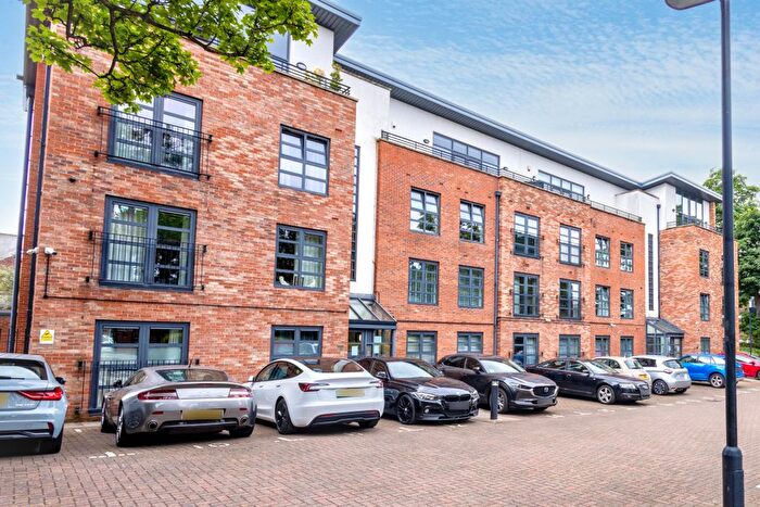 2 Bedroom Flat For Sale In Thornhill Park, Sunderland, SR2