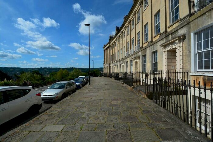 2 Bedroom Flat To Rent In Camden Crescent, BA1