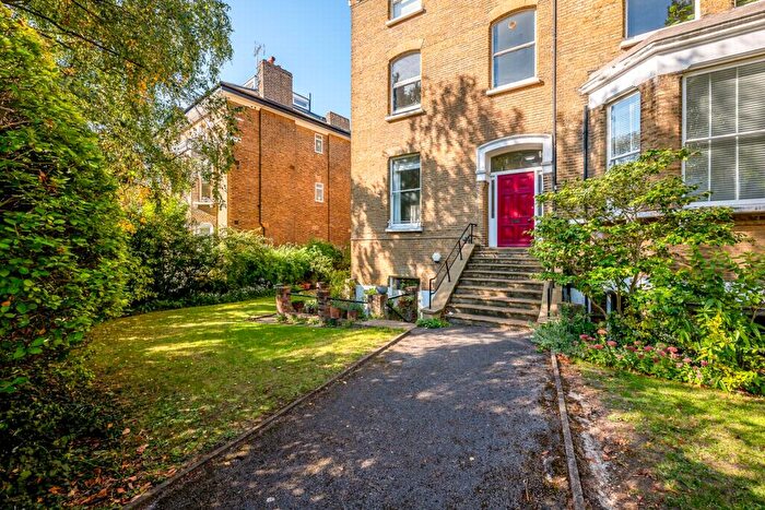 2 Bedroom Flat To Rent In Lewisham Hill, Lewisham, SE13