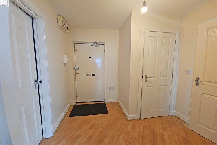 1 Bedroom Flat For Sale In Holden Close, Braintree, CM7