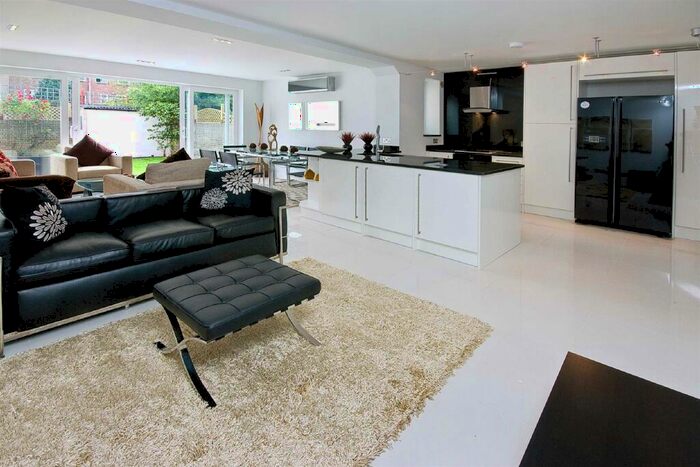 5 Bedroom House To Rent In St Johns Wood Park, NW8