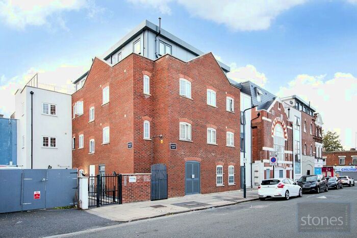 Property To Rent In Maybury Gardens, London, NW10