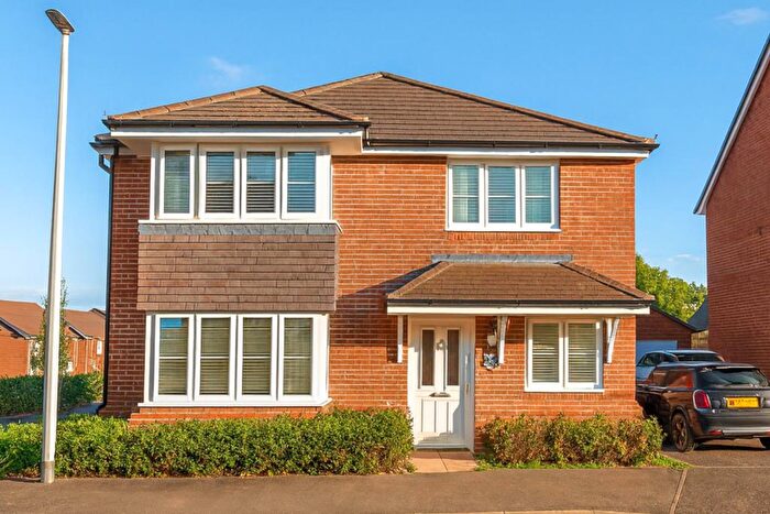 4 Bedroom Detached House For Sale In Westall Street, Shinfield, Reading, RG2