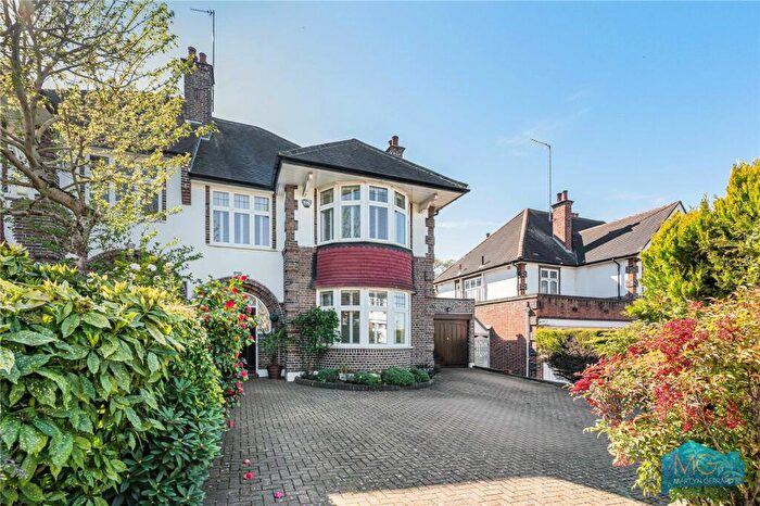 4 Bedroom Semi Detached House For Sale In Beech Drive, London, N2