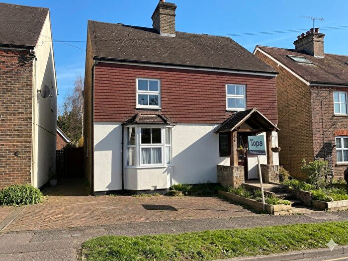5 Bedroom Detached House For Sale In Faygate Lane, Horsham, RH12