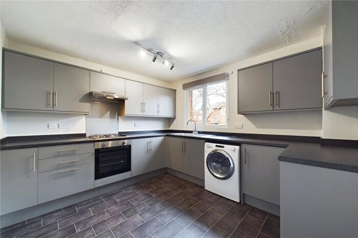 3 Bedroom Terraced House To Rent In Gunning Close, Bewbush, Crawley, West Sussex, RH11