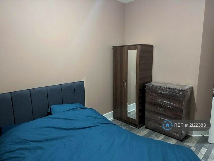 2 Bedroom Flat To Rent In Dunthorne Way, Grange Farm, Milton Keynes, MK8