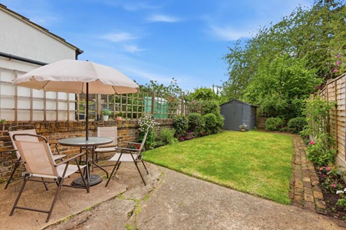 3 Bedroom Semi-Detached House For Sale In Maybank Road, South Woodford, London, E18