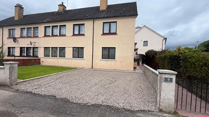 3 Bedroom Flat To Rent In Burns Crescent, Dingwall, Highland, IV15