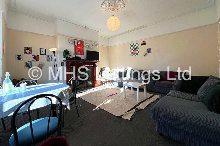 8 Bedroom Terraced House To Rent In Regent Park Terrace, Leeds, LS6