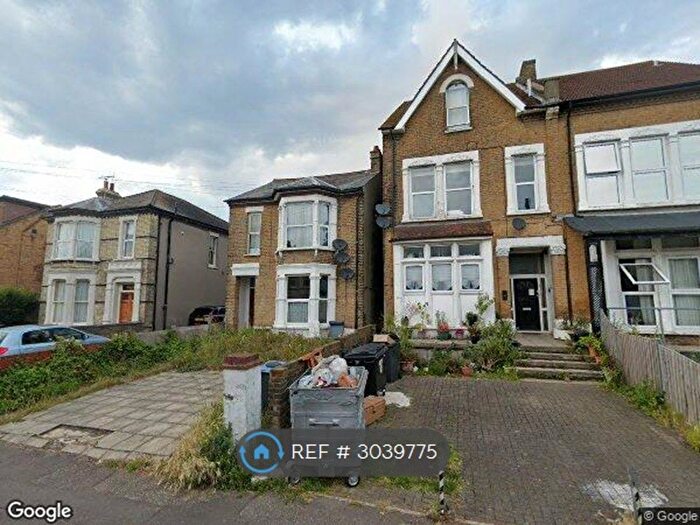 Studio To Rent In York Road, Southend-On-Sea, SS1