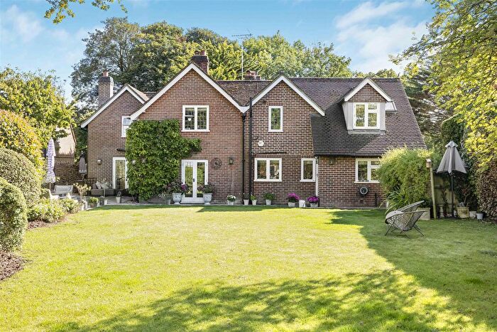 4 Bedroom Detached House For Sale In Main Street, Henley-On-Thames, RG9