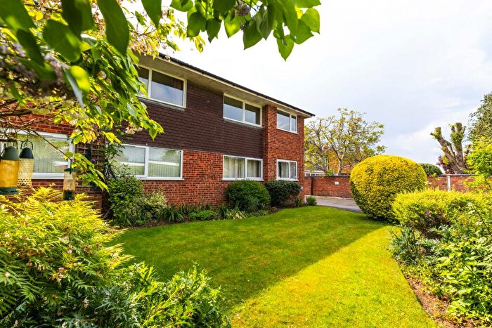 1 Bedroom Flat For Sale In Victoria Road, Bidford-On-Avon, B50