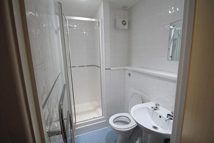 Studio To Rent In Central Park Avenue, Plymouth, Devon, PL4