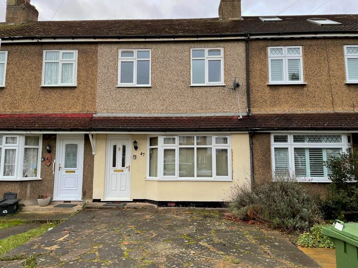 3 Bedroom Terraced House To Rent In Eastfield Road, Cheshunt, Waltham Cross EN8