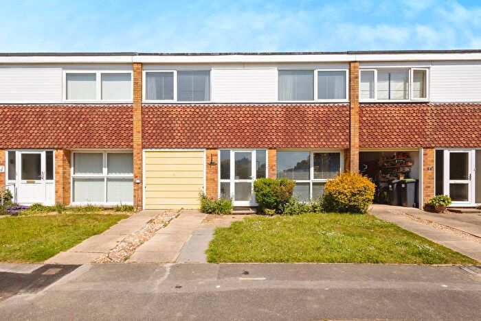 4 Bedroom Terraced House For Sale In Maisemore Gardens, Emsworth, PO10