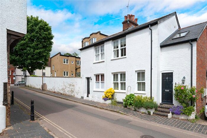2 Bedroom End Of Terrace House For Sale In Sopwell Lane, St. Albans, Hertfordshire, AL1