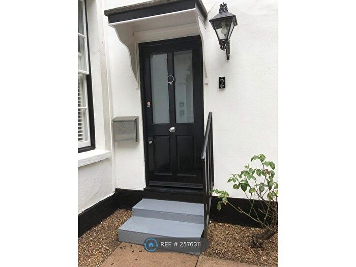 1 Bedroom Flat To Rent In Hadham Road, Bishop's Stortford, CM23