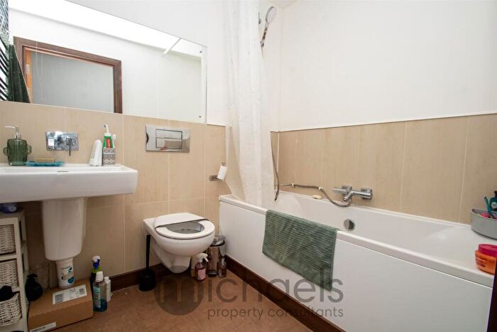 2 Bedroom Apartment To Rent In Sail House, Ship Wharf, Colchester, CO2
