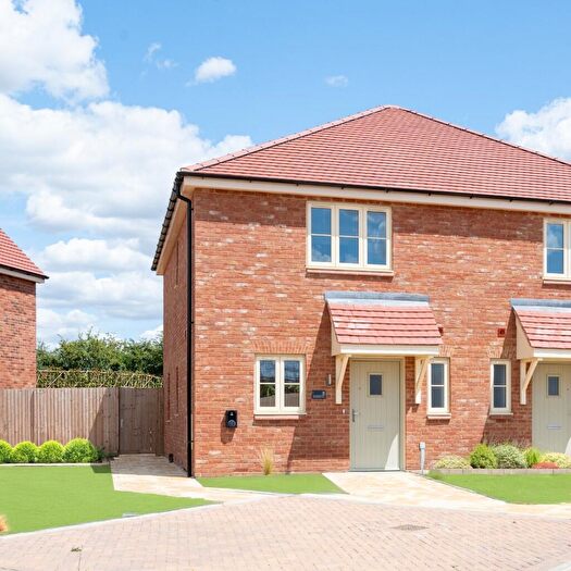 2 Bedroom Semi-Detached House For Sale In Station Road, Felsted, Essex, CM6